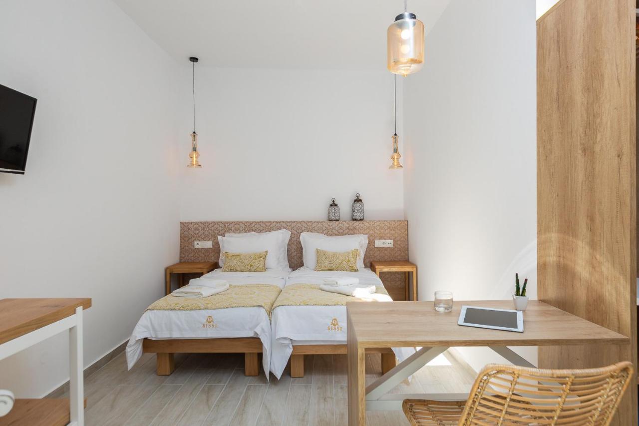 Sissi Boutique Villa Pigi  ภายนอก รูปภาพ