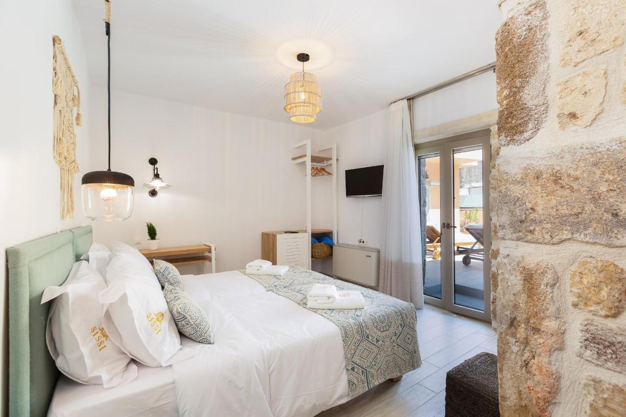 Sissi Boutique Villa Pigi  ภายนอก รูปภาพ